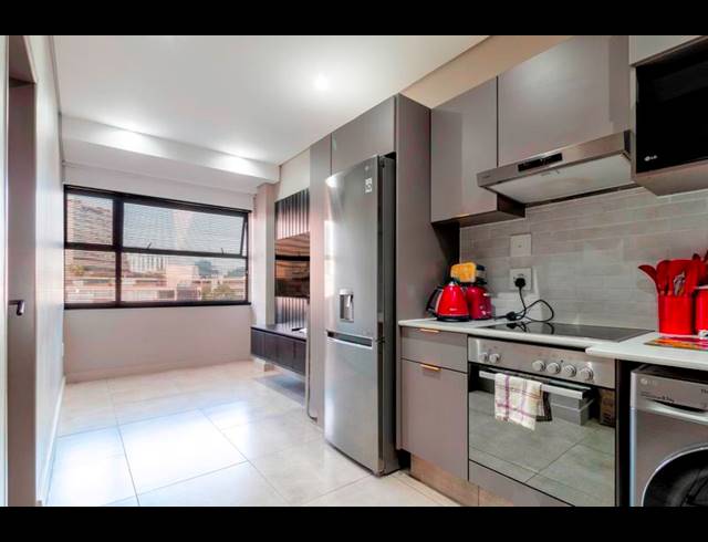 1 BEDROOM APARTMENT FOR SALE IN SANDTON CENTRAL